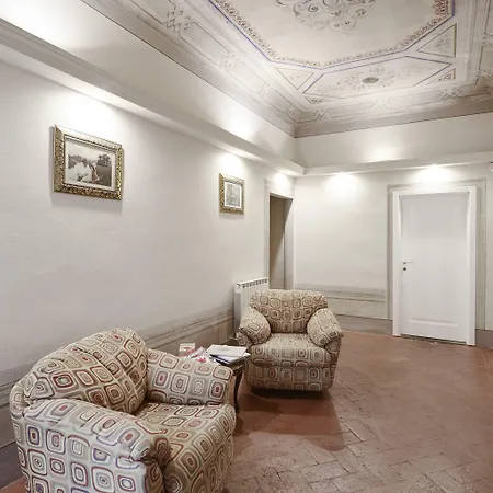 ベッド・アンド・ブレックファスト アイ クアトロ ポエティ フィレンツェ